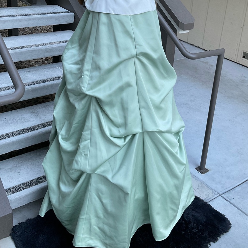 Maxi prom gown dress Couture Collection halter neck tiered bussled mint green 14 - Picture 14 of 15